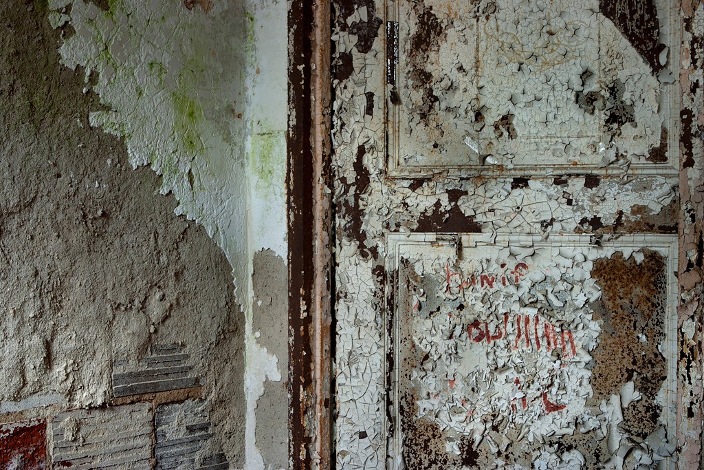 Marks - Photo of the Abandoned Rathen State Hospital