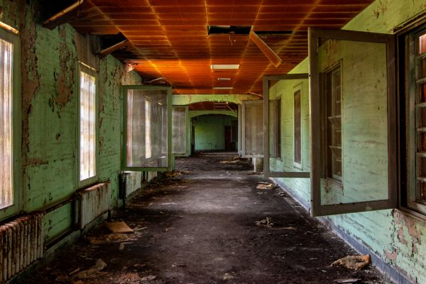 Metropolitan State Hospital: an Abandoned Psychiatric Hospital in ...