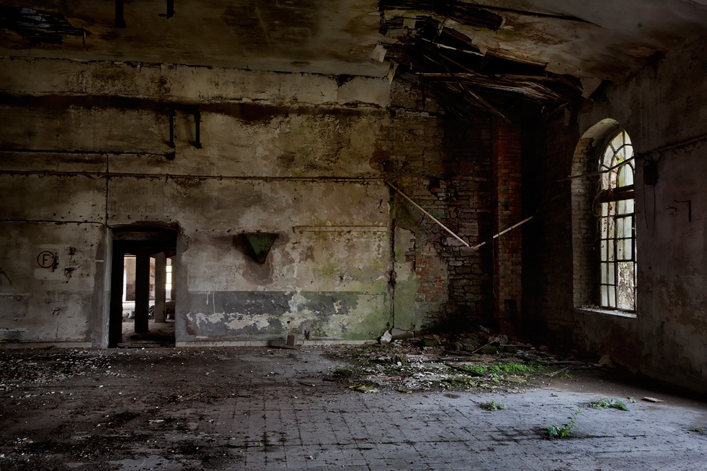 Folded Corner - Photo of the Abandoned Zuckerfabrik Greußen