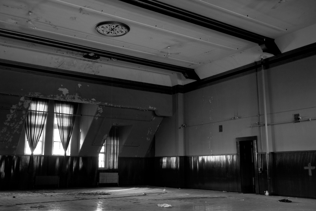 Vast - Photo of the Abandoned Buffalo State Hospital